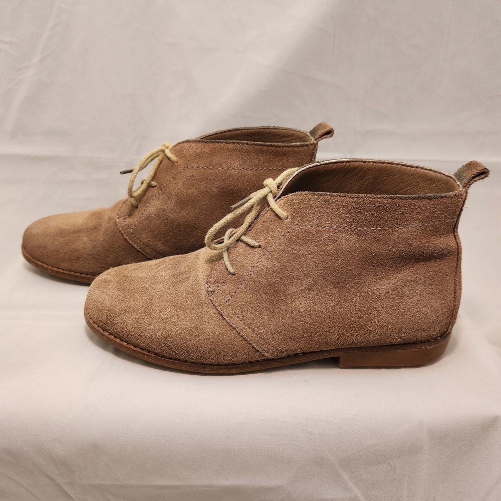 White Mountain Auburn Suede Chukka Bootie Sz8